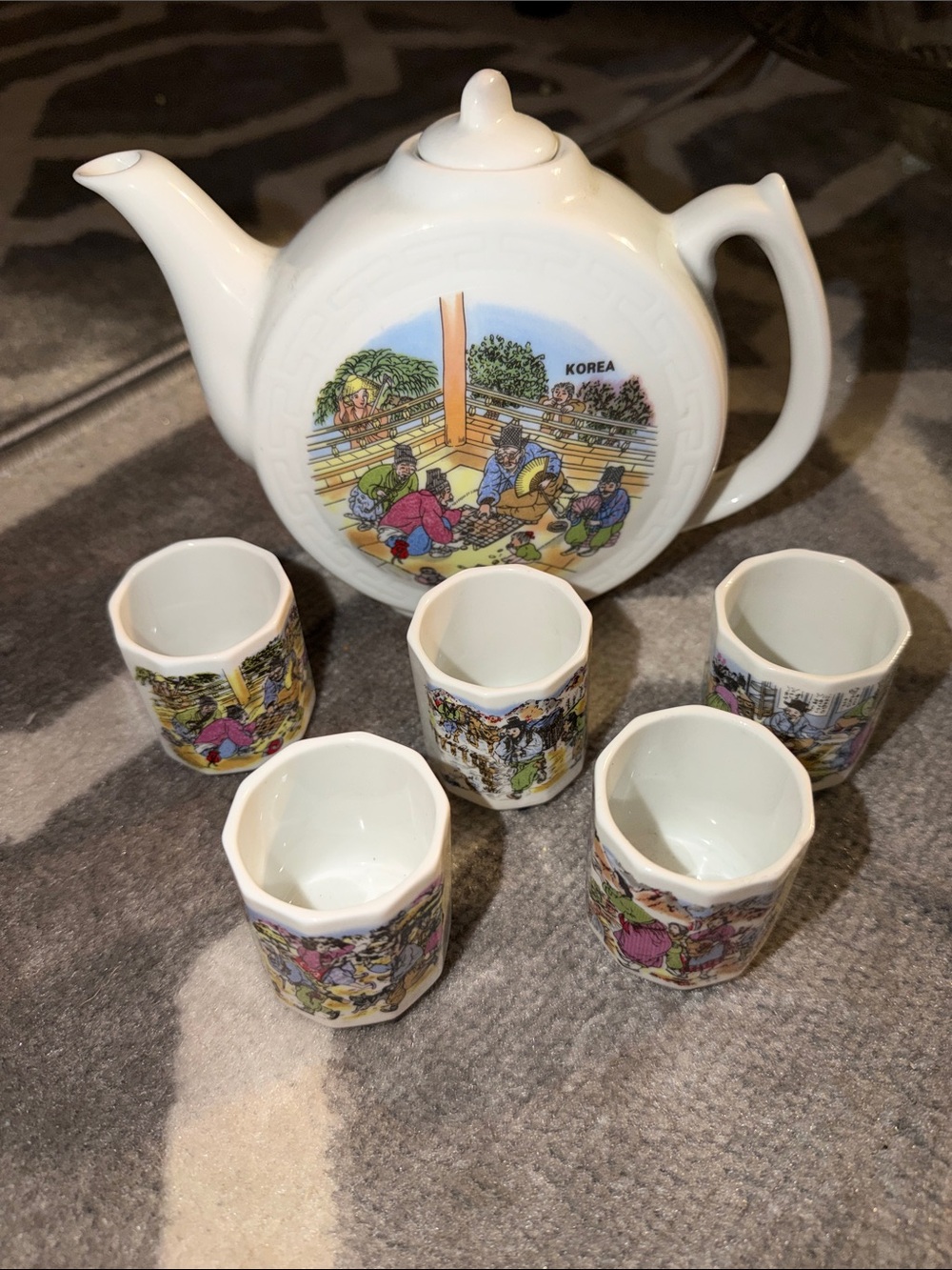 Vintage Korean tea set / painted porcelain